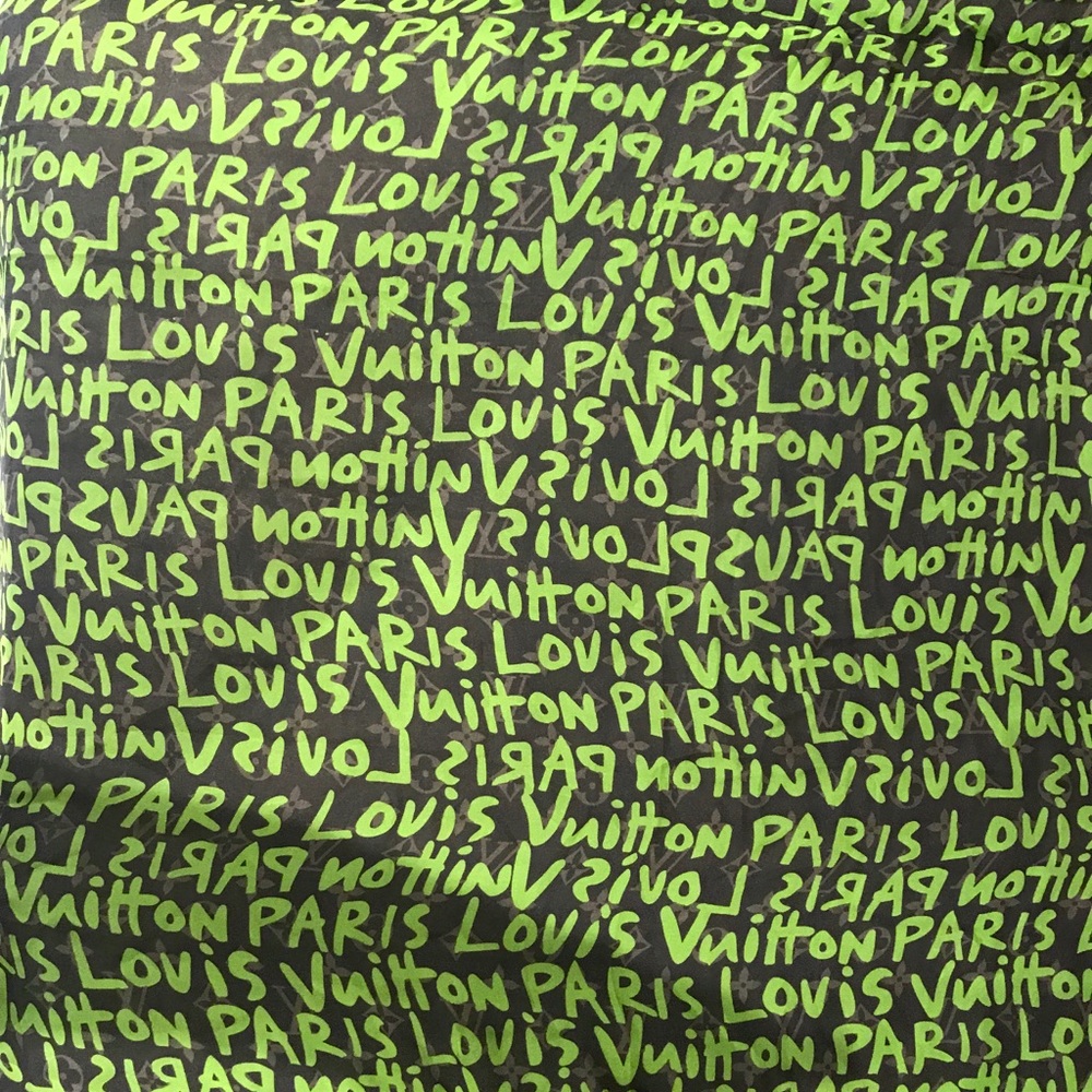 LOUIS VUITTON Graffiti Silk Scarf 100% AUTHENTIC